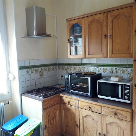 Chambre Meublee Au Coeur De Ville - Chez L'Habitant Le Creusot Dış mekan fotoğraf