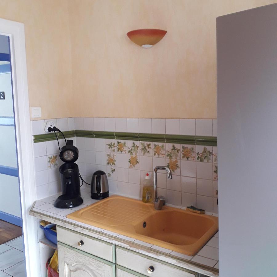 Chambre Meublee Au Coeur De Ville - Chez L'Habitant Le Creusot Dış mekan fotoğraf