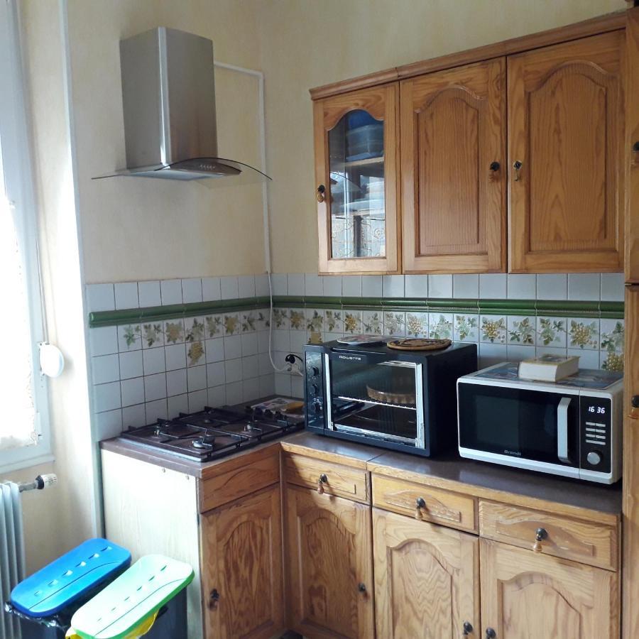 Chambre Meublee Au Coeur De Ville - Chez L'Habitant Le Creusot Dış mekan fotoğraf